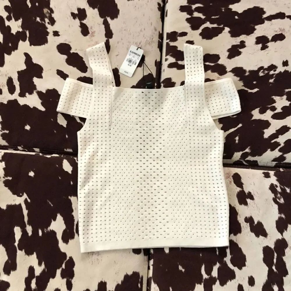 Express Cream Crop Top